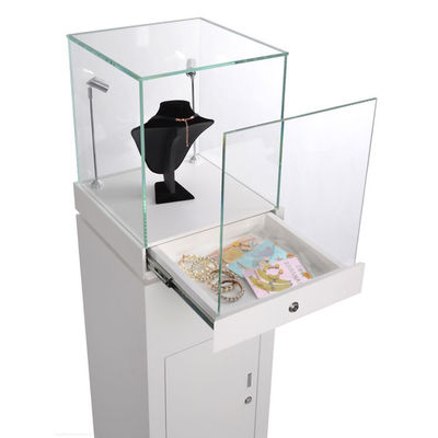 गुणवत्ता  Wooden Point Of Purchase Pop Display Necklace Jewelry Display Stand With Lock कारखाना